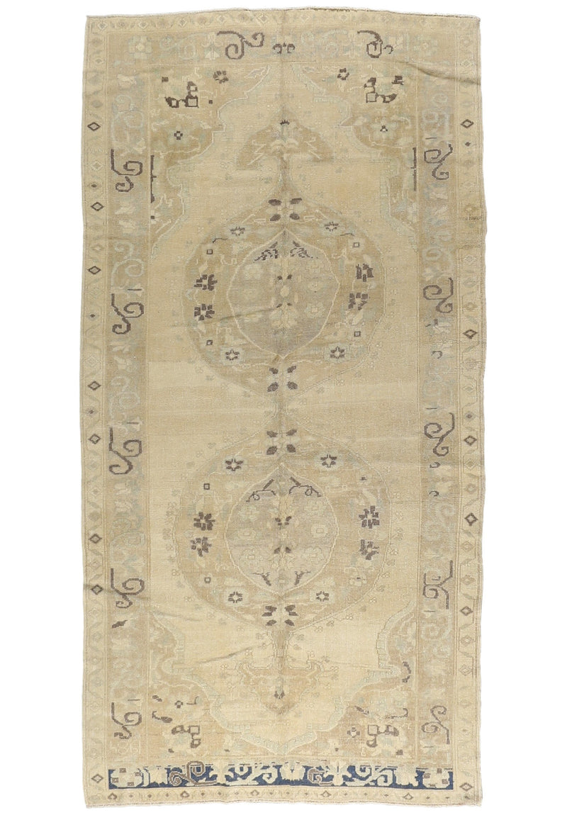 Persian Kashan Hand-Knotted Wool Rug 7'7''x11'1''