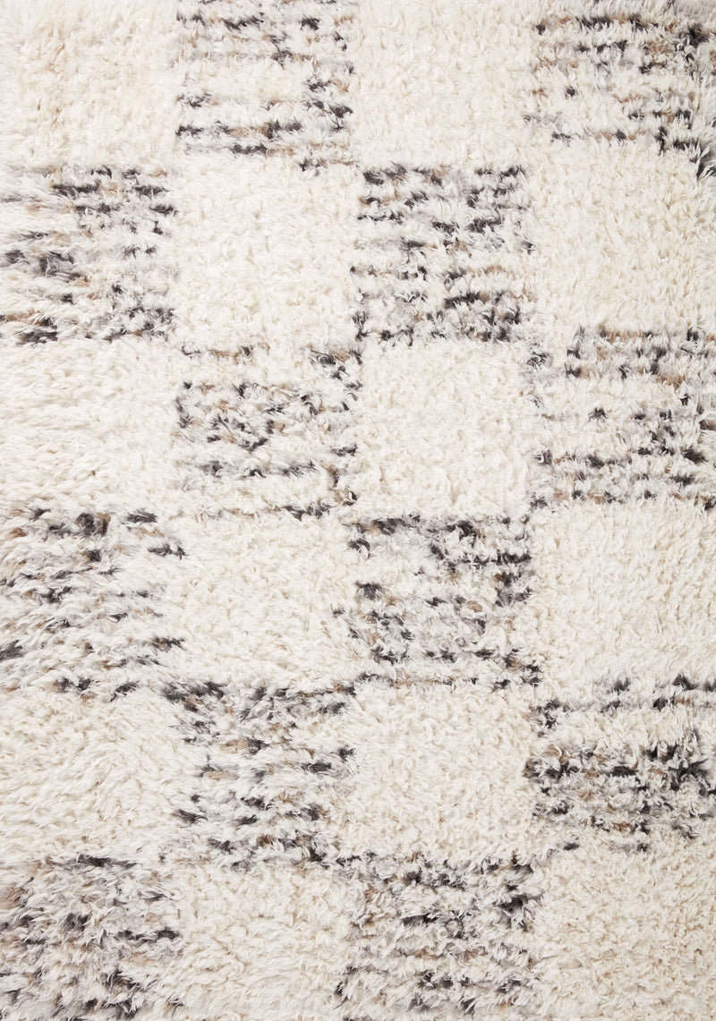 Angela Rose x Loloi Amira Ivory / Granite 2'-3" x 4'-0" Accent Rug Ivory Accent Power-Loomed Polyester