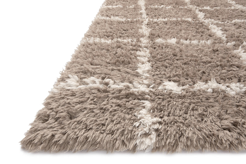 Angela Rose x Loloi Amira Khaki / Ivory 2'-3" x 4'-0" Accent Rug Beige Accent Power-Loomed Polyester