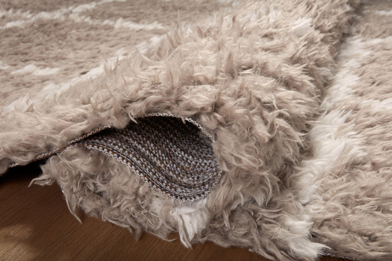 Angela Rose x Loloi Amira Khaki / Ivory 2'-3" x 4'-0" Accent Rug Beige Accent Power-Loomed Polyester