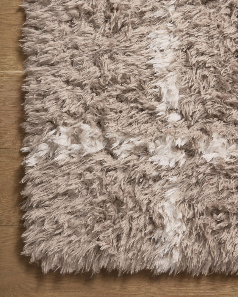 Angela Rose x Loloi Amira Khaki / Ivory 2'-3" x 4'-0" Accent Rug Beige Accent Power-Loomed Polyester