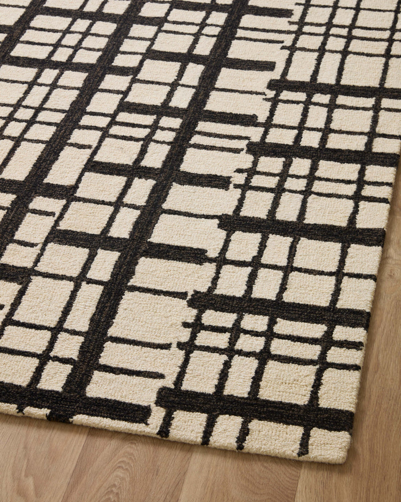 Chris Loves Julia x Loloi Polly Black / Ivory 2'-0" x 5'-0" Accent Rug Black Accent Hand-Tufted Wool/Jute