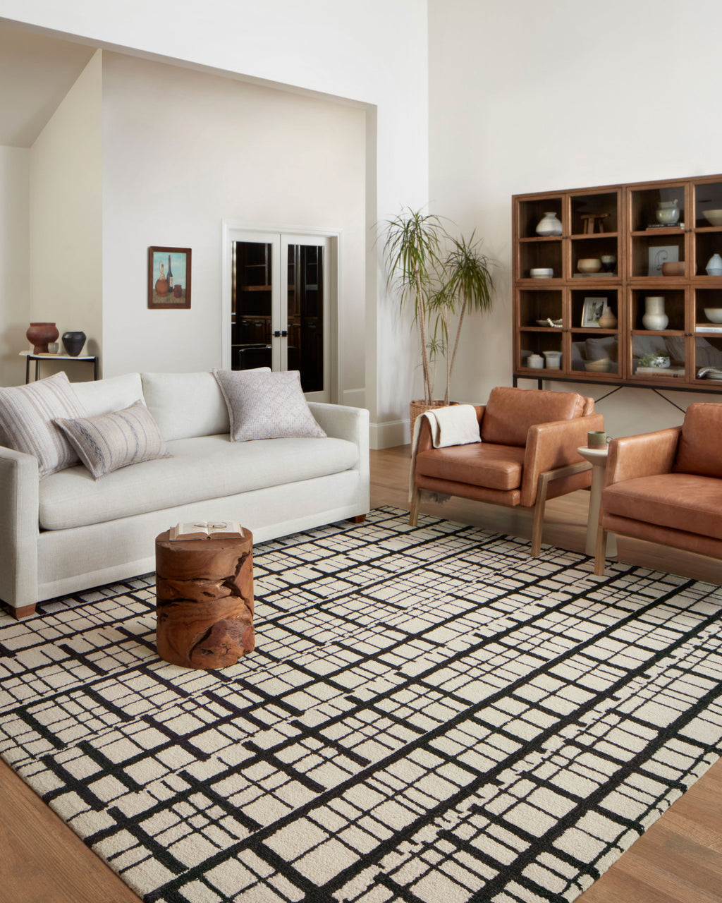 Chris Loves Julia x Loloi Polly Black / Ivory 2'-0" x 5'-0" Accent Rug Black Accent Hand-Tufted Wool/Jute