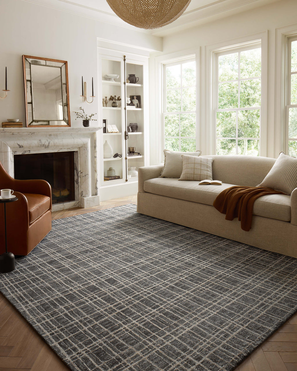 Chris Loves Julia x Loloi Polly Graphite / Pebble 2'-0" x 5'-0" Accent Rug Gray Accent Hand-Tufted Wool/Jute
