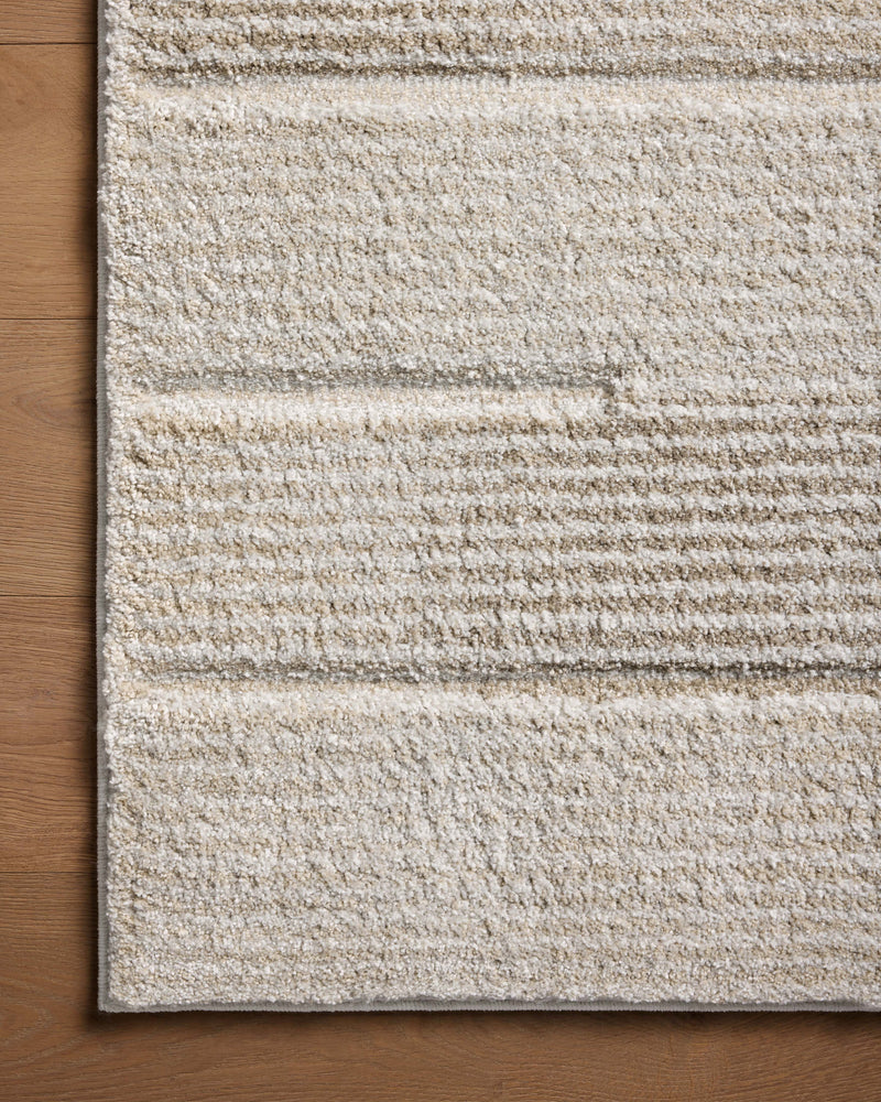 Loloi Silas Fog / Natural 2'-7" x 4' Accent Rug Beige Accent Power-Loomed Polypropylene