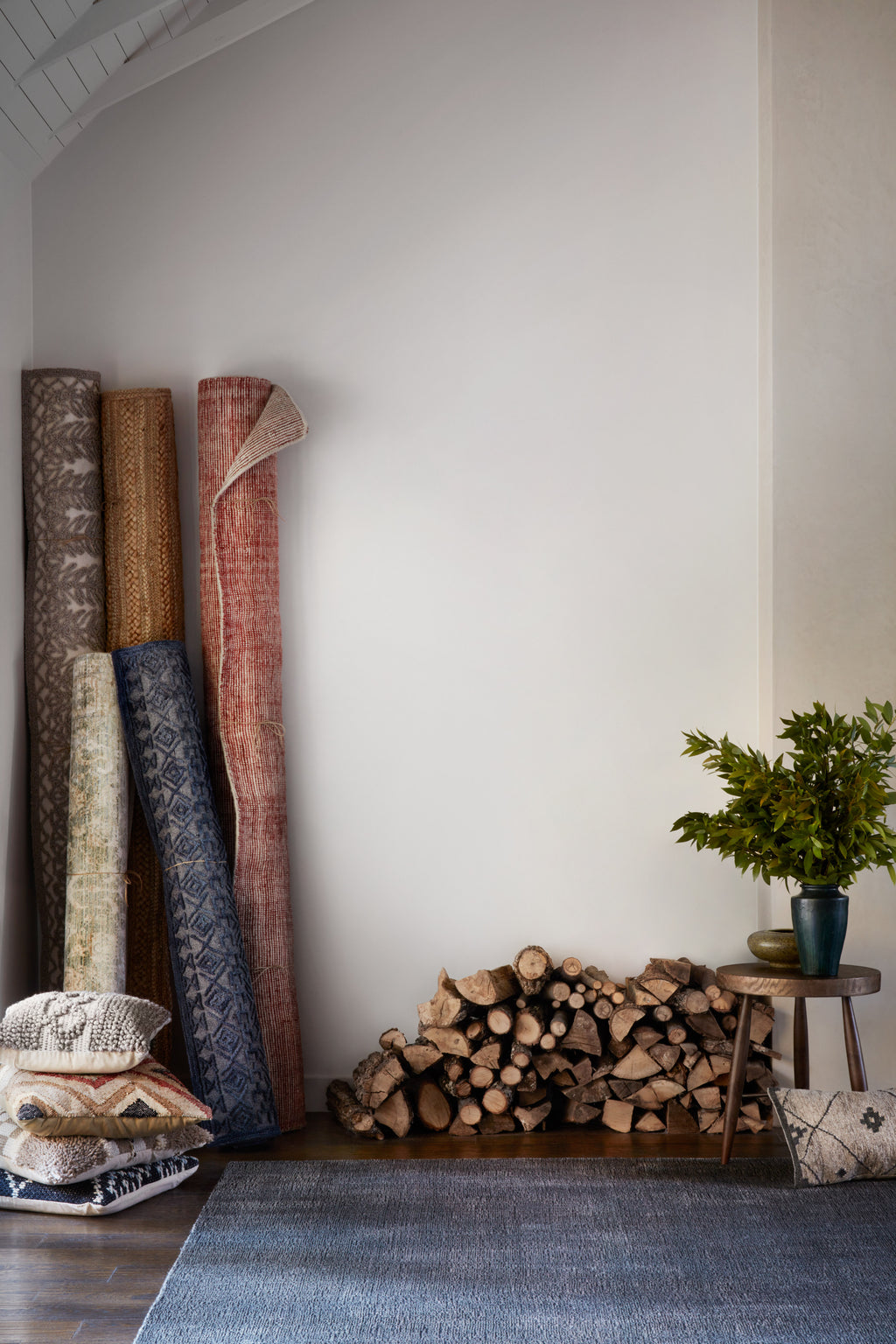Loloi Villa Rust 2'-0" x 3'-0" Accent Rug Rust Accent Hand-Loomed Wool