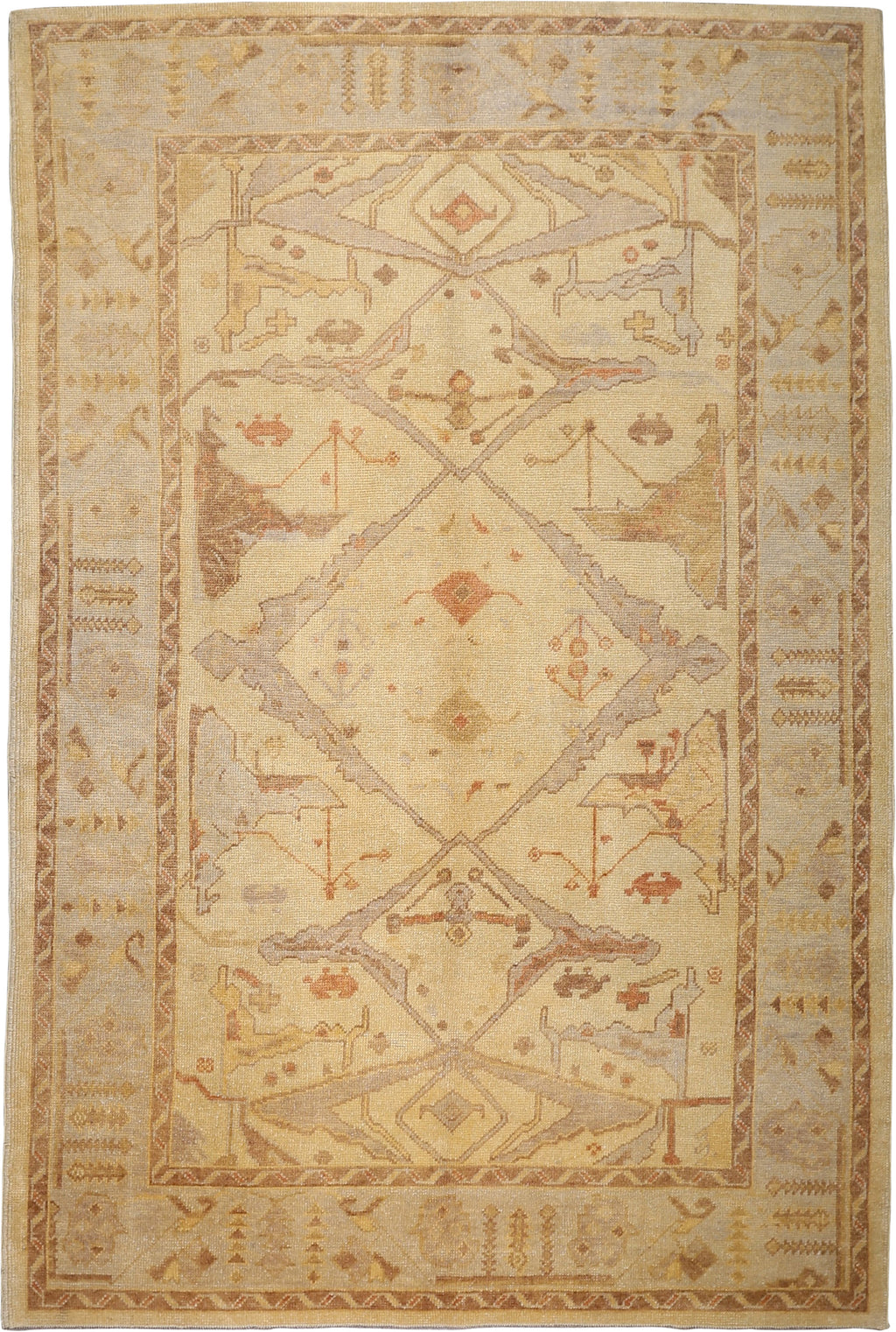 Ushak Wool Rug 6'8''x10'2''