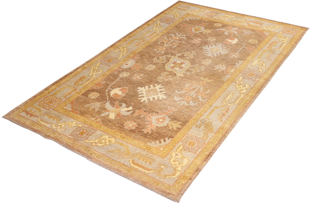 Ushak Collection Rug 4'2''x7'1''