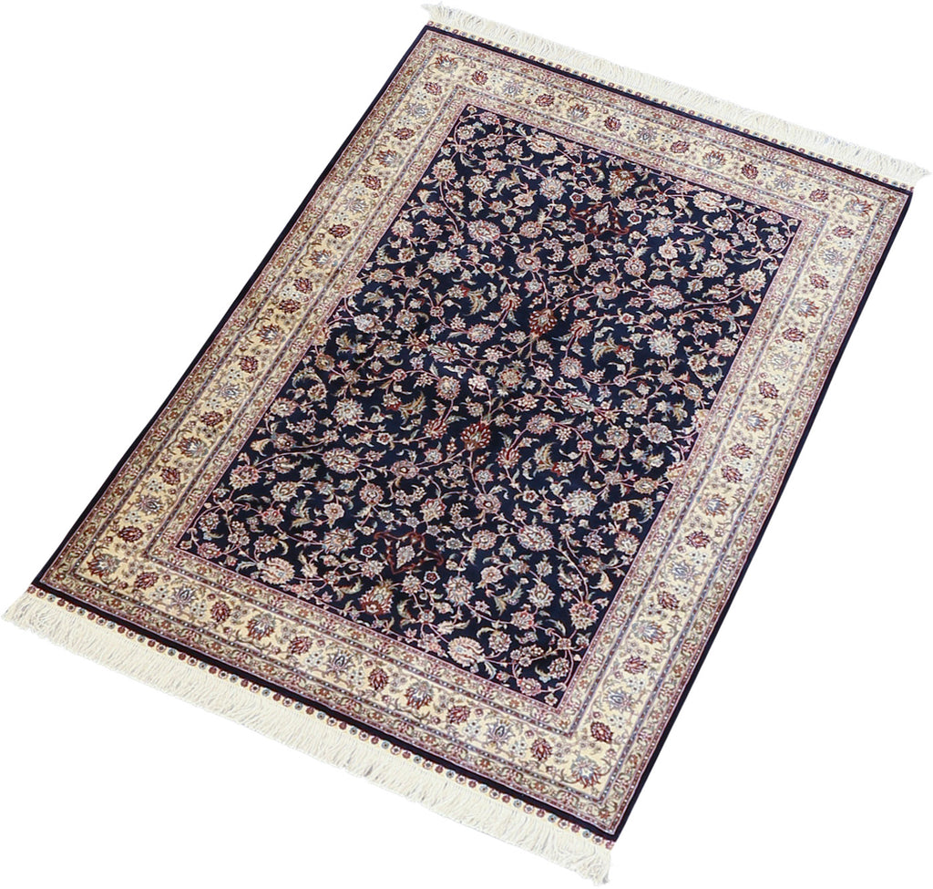Seda Collection Pure Silk Hand-Knotted Rug 4'1''x6'2''