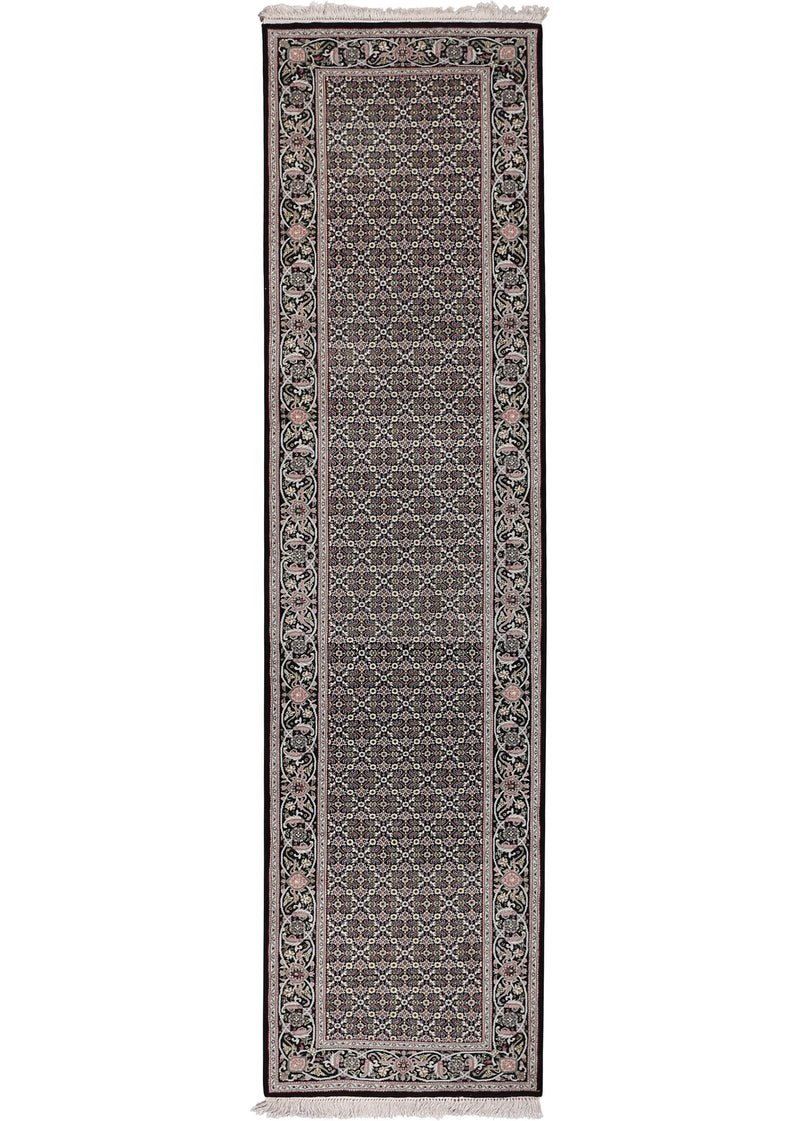 Siperso Wool Rug 2'7''x10'3''