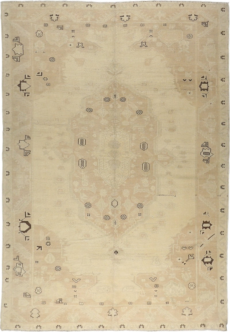 Eskitme Wool Rug 6'6''x9'5''