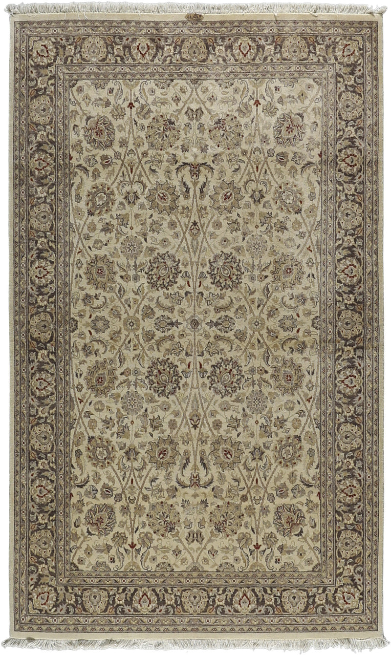 Fine Pak Wool Rug 5'0''x8'5''