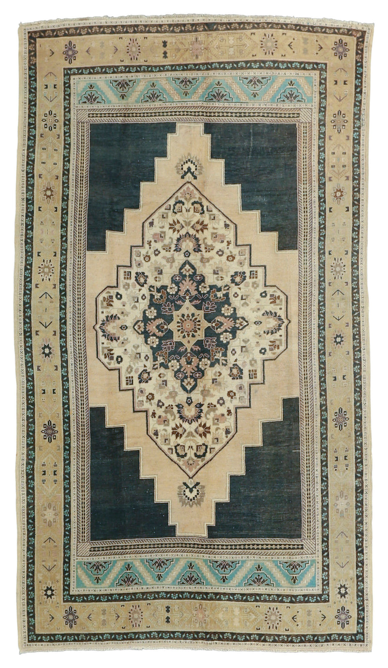 Eskitme Wool Rug 5'8''x10'5''