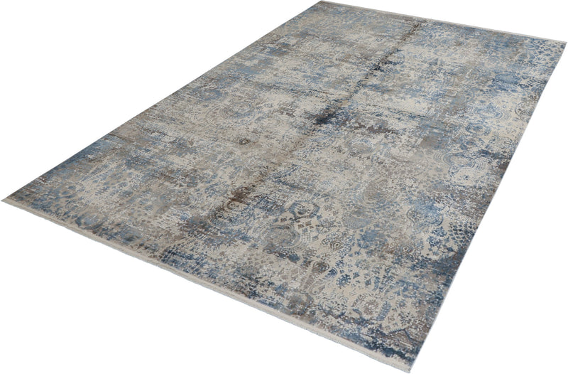 Lily Viscose/Acrylic Rug 6'5''x9'7''