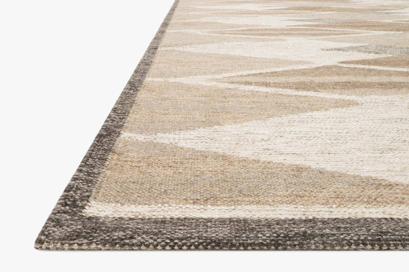 Evelina Collection Rug in Taupe / Bark