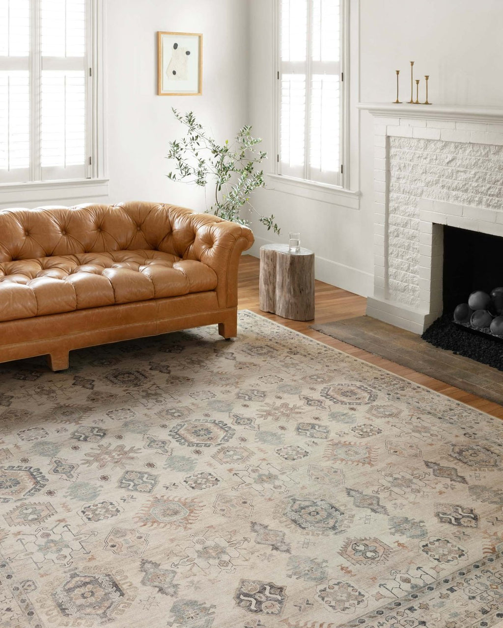 Hathaway Collection Rug in Beige / Multi