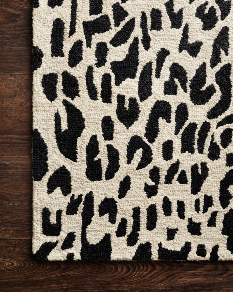 MASAI Collection Wool Rug  in  BLACK / IVORY Black Accent Hand-Hooked Wool