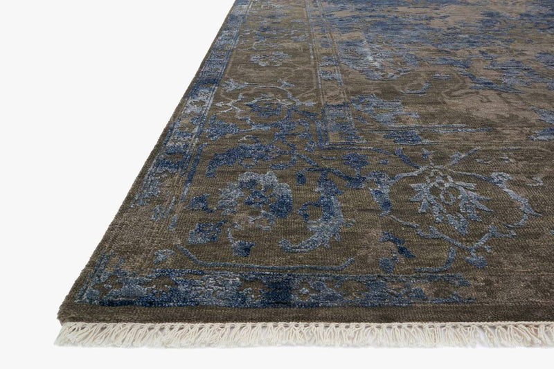 New Artifact Collection Rug in ASH / BLUE